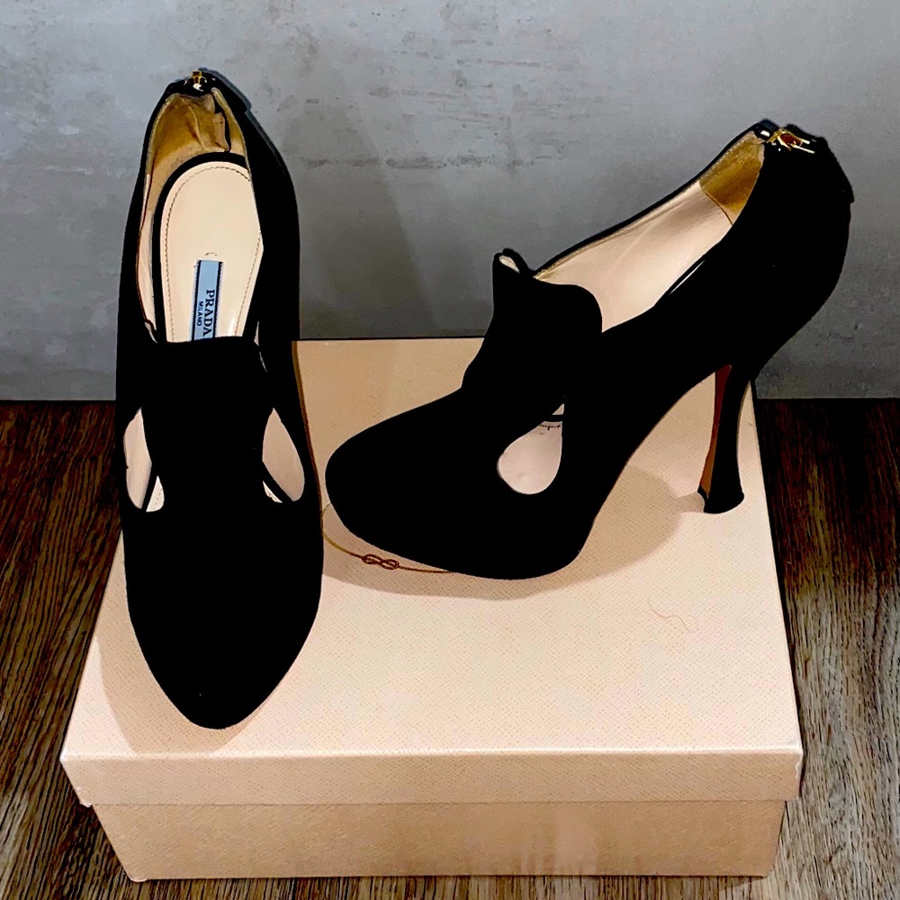 Prada Camoscio Nero 40